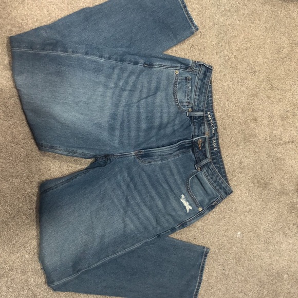 American Eagle Mom Jeans - Picture 3 of 4